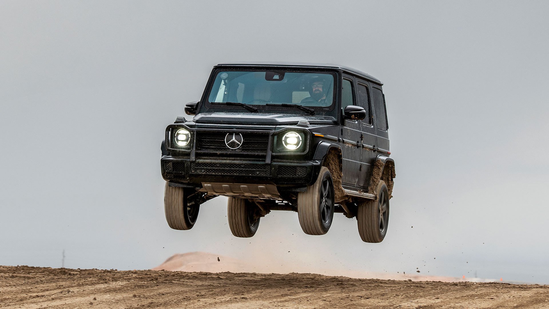 Head 2 Head 10 Episode 111 Real Suvs Battle Royale Jeep Wrangler Rubicon Vs Mercedes Benz G550 Motortrend Head 2 Head 10 Episode 111 Real Suvs Battle Royale Jeep Wrangler Rubicon Vs Mercedes Benz G550 Motortrend