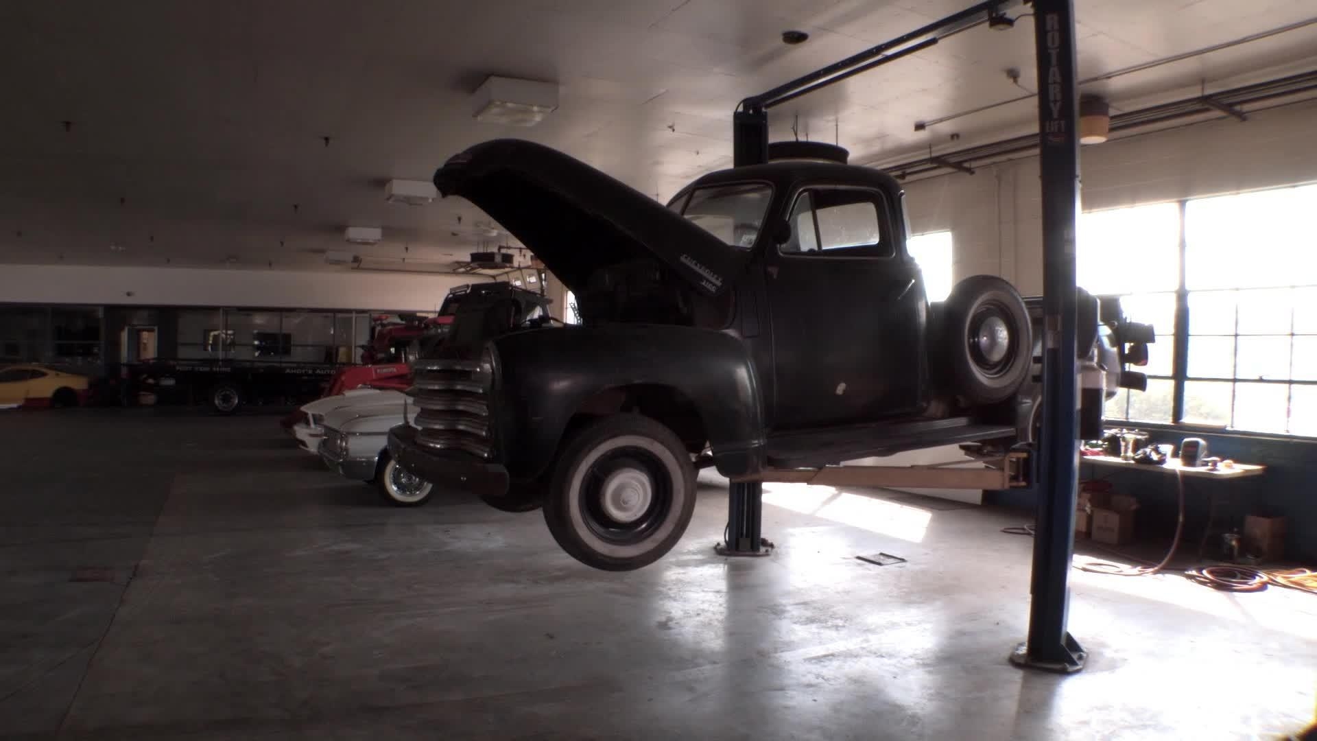 Junkyard Empire 1, Episode 5 Humor Me MotorTrend