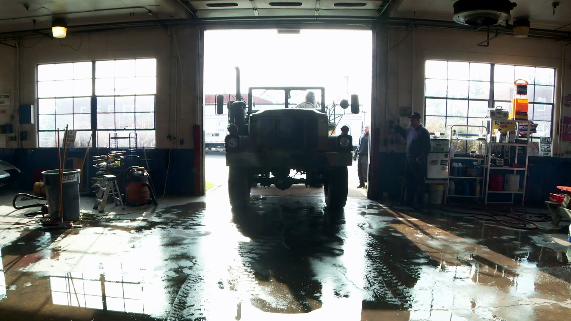 Junkyard Empire 2, Episode 7 Trucked Out MotorTrend