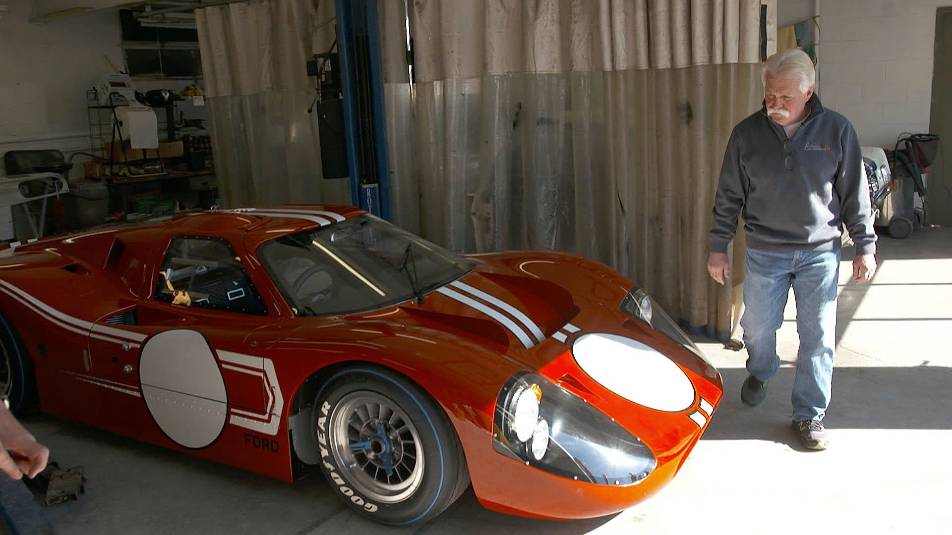 Chasing Classic Cars: 13, Episode 6 - Ford GT40 & A Flying Banana