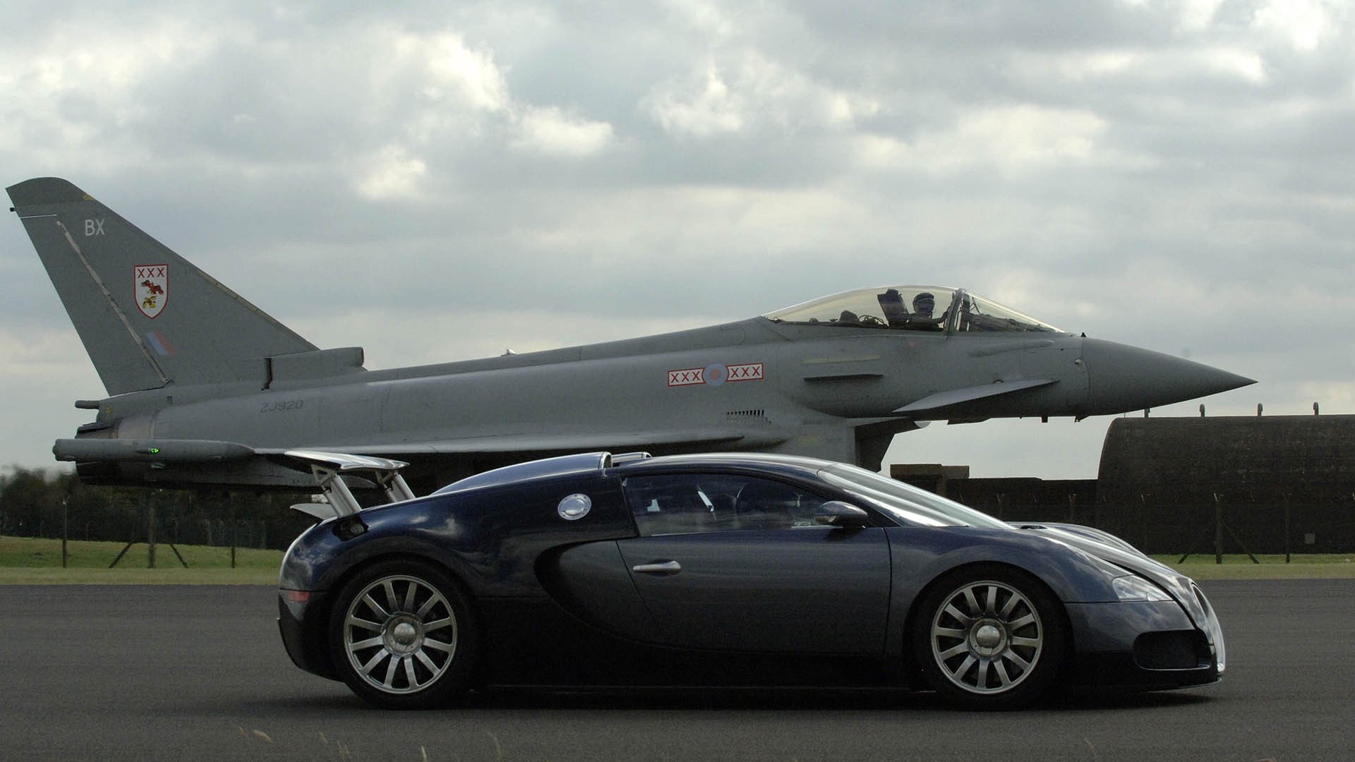 Top Gear: 10, Episode 3 - Bugatti Veyron vs. Typhoon Jet Fighter