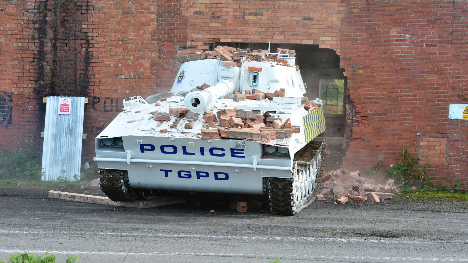 top gear 21 episode 1 classic hot hatches challenge motortrend top gear 21 episode 1 classic hot