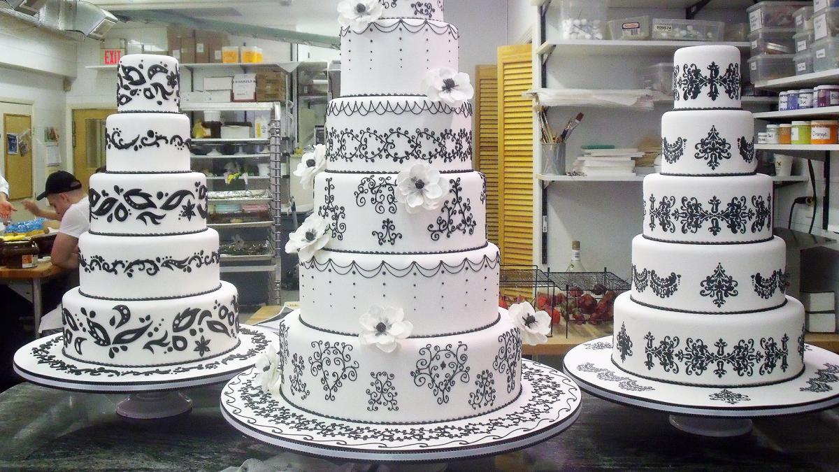 transmission tortur Tom Audreath Cake Boss - S1 E1 A Bride, a Boat and Bamboozled - TLC GO