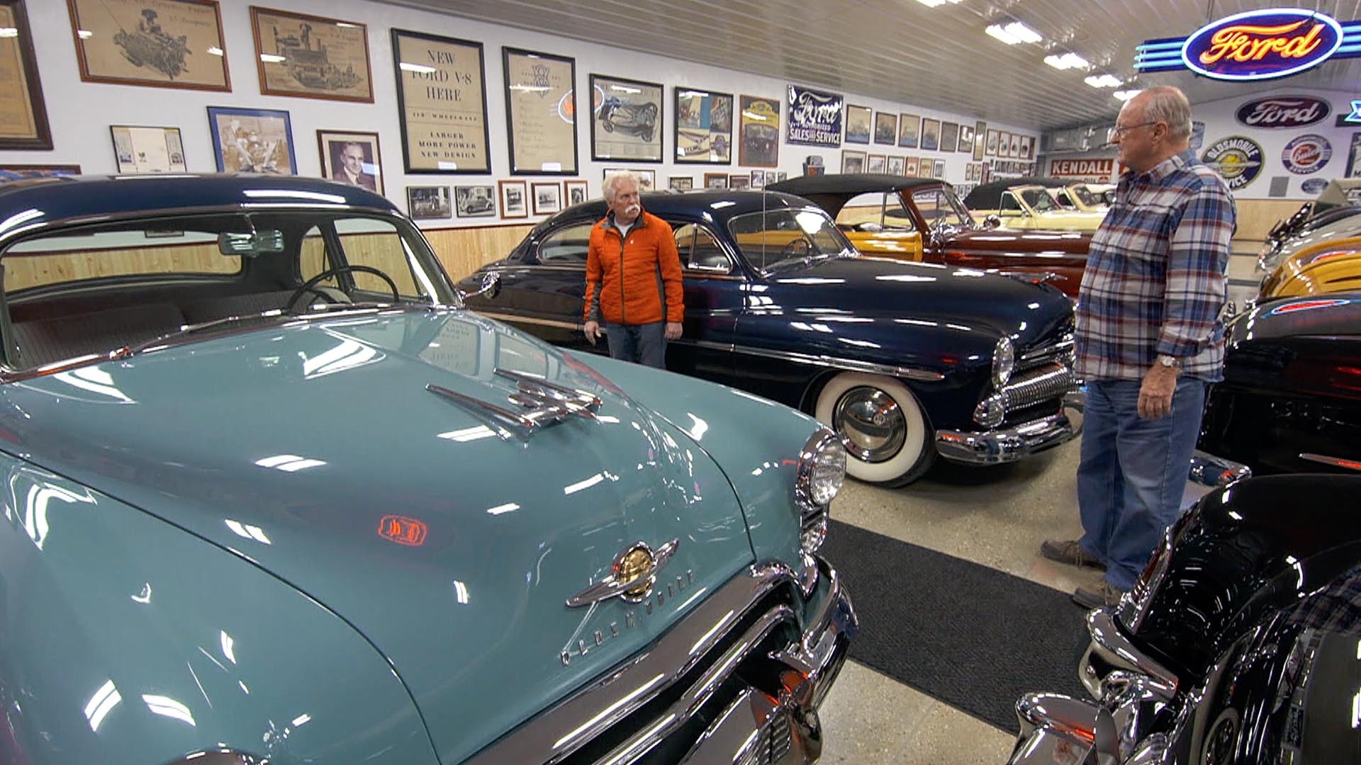 Chasing Classic Cars 15, Episode 2 Wayne's Gotta Wait MotorTrend
