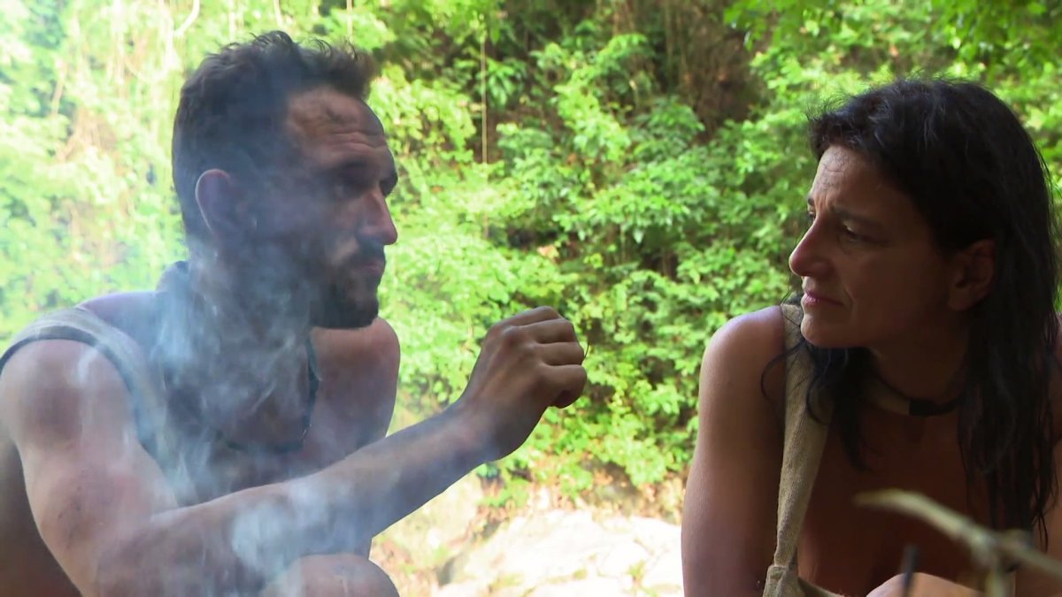 Naked and Afraid: Foreign Exchange - Discovery GO