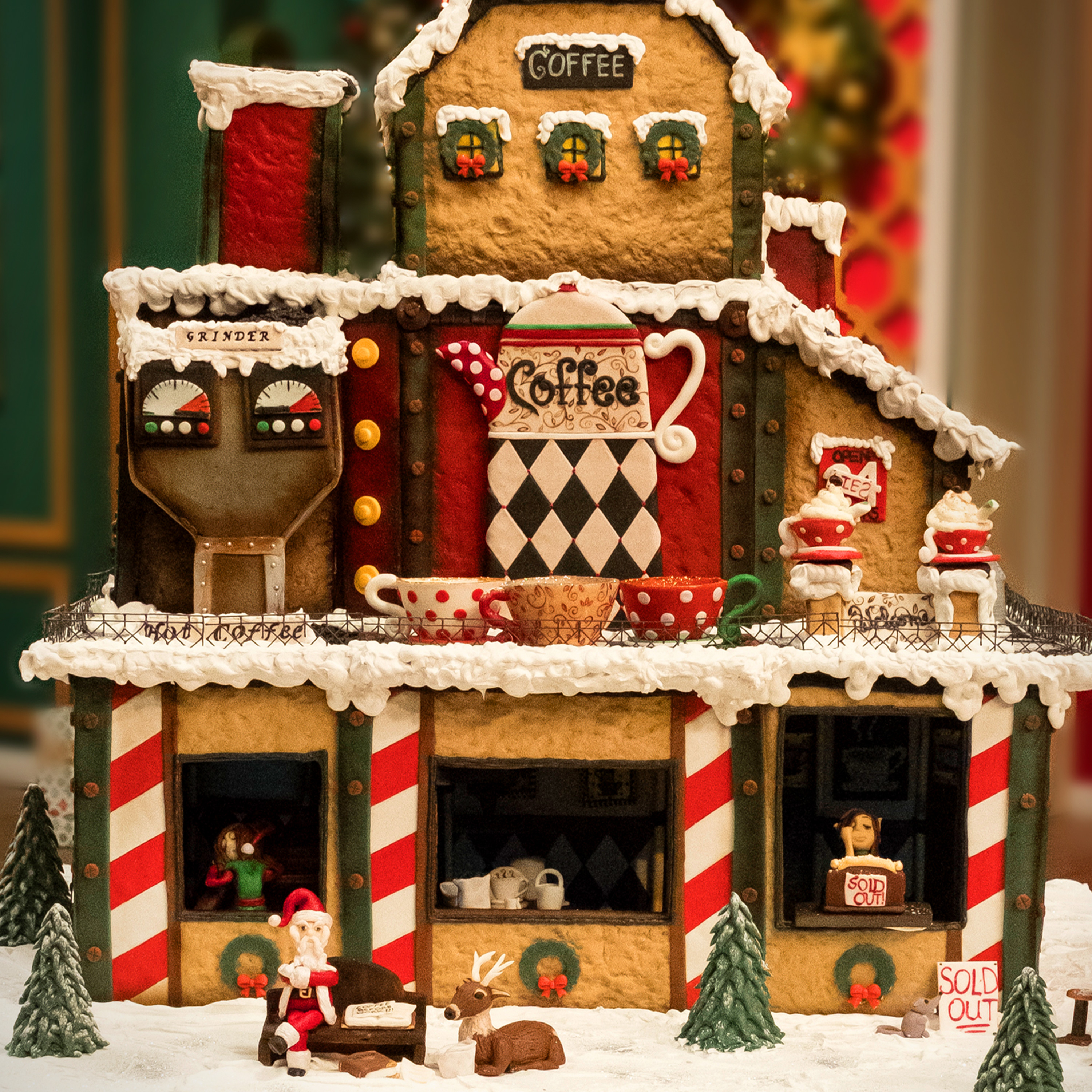 Stream Holiday Gingerbread Showdown discovery+