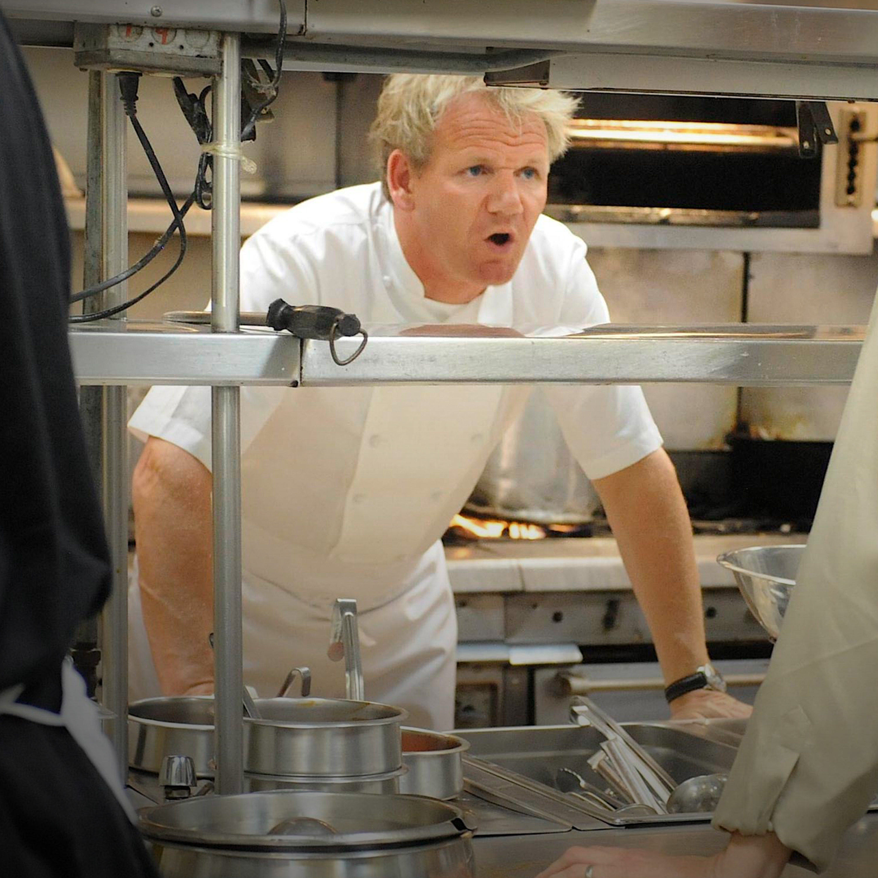 Kitchen Nightmares Charlie S Still Open Wow Blog