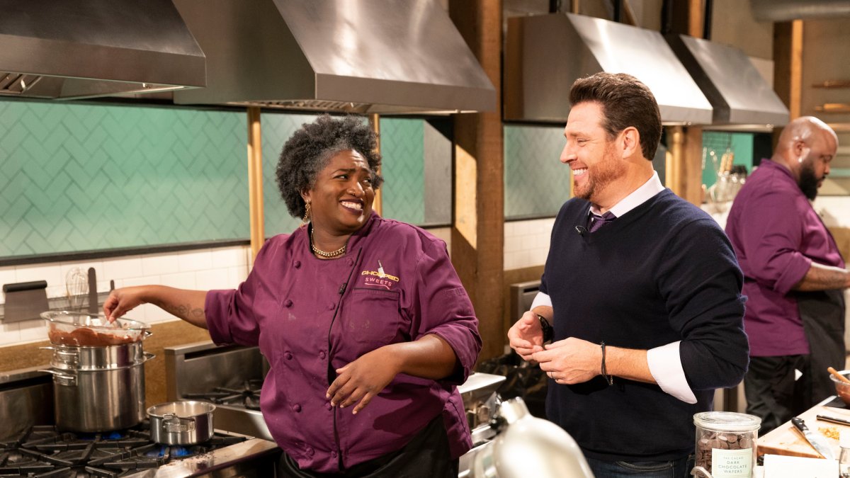 Chopped Sweets S1 E1 Winter Celebration Food Network GO