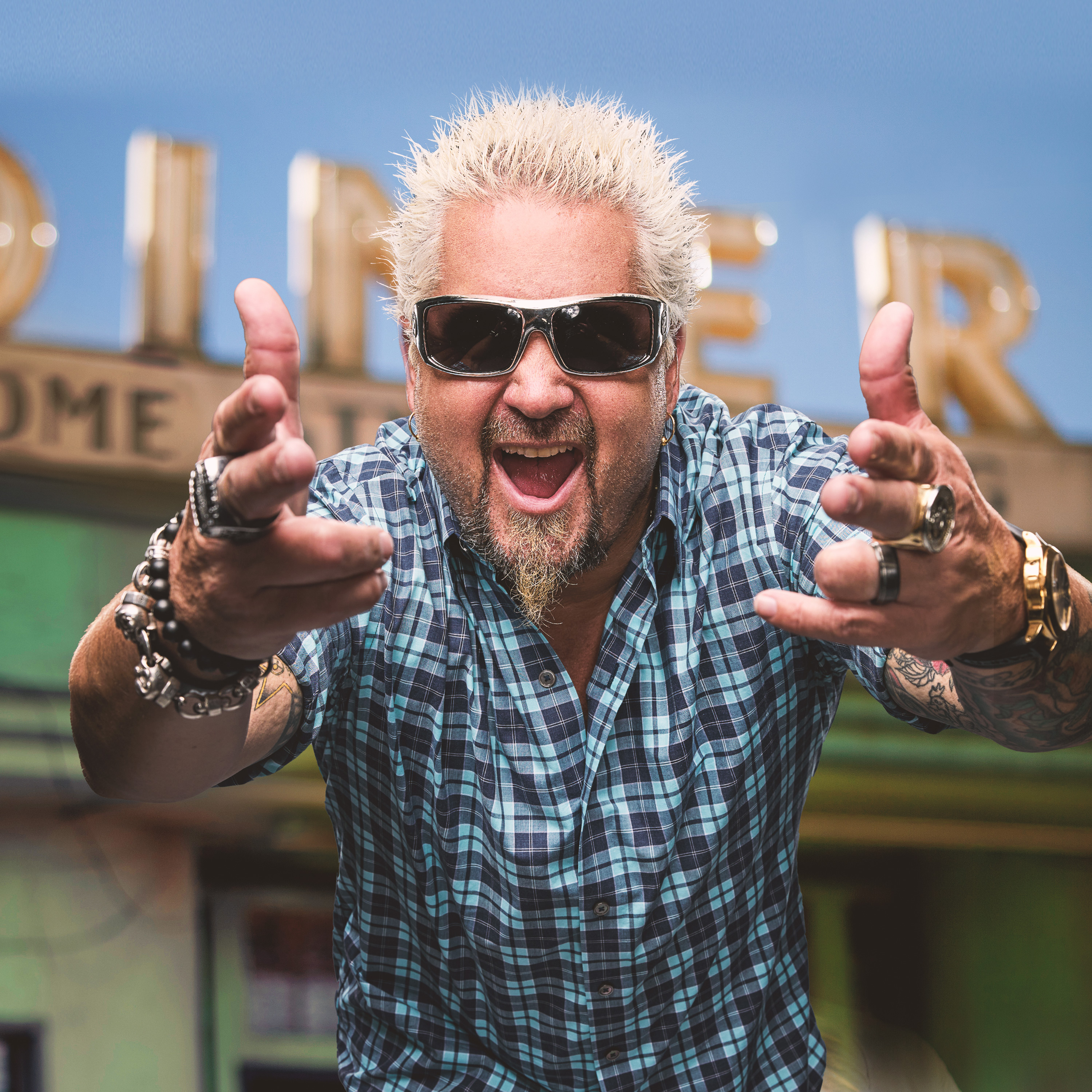 Stream Diners Drive Ins And Dives Discovery   6524aef0 5481 39bb Aace Afdbcd55d00b 