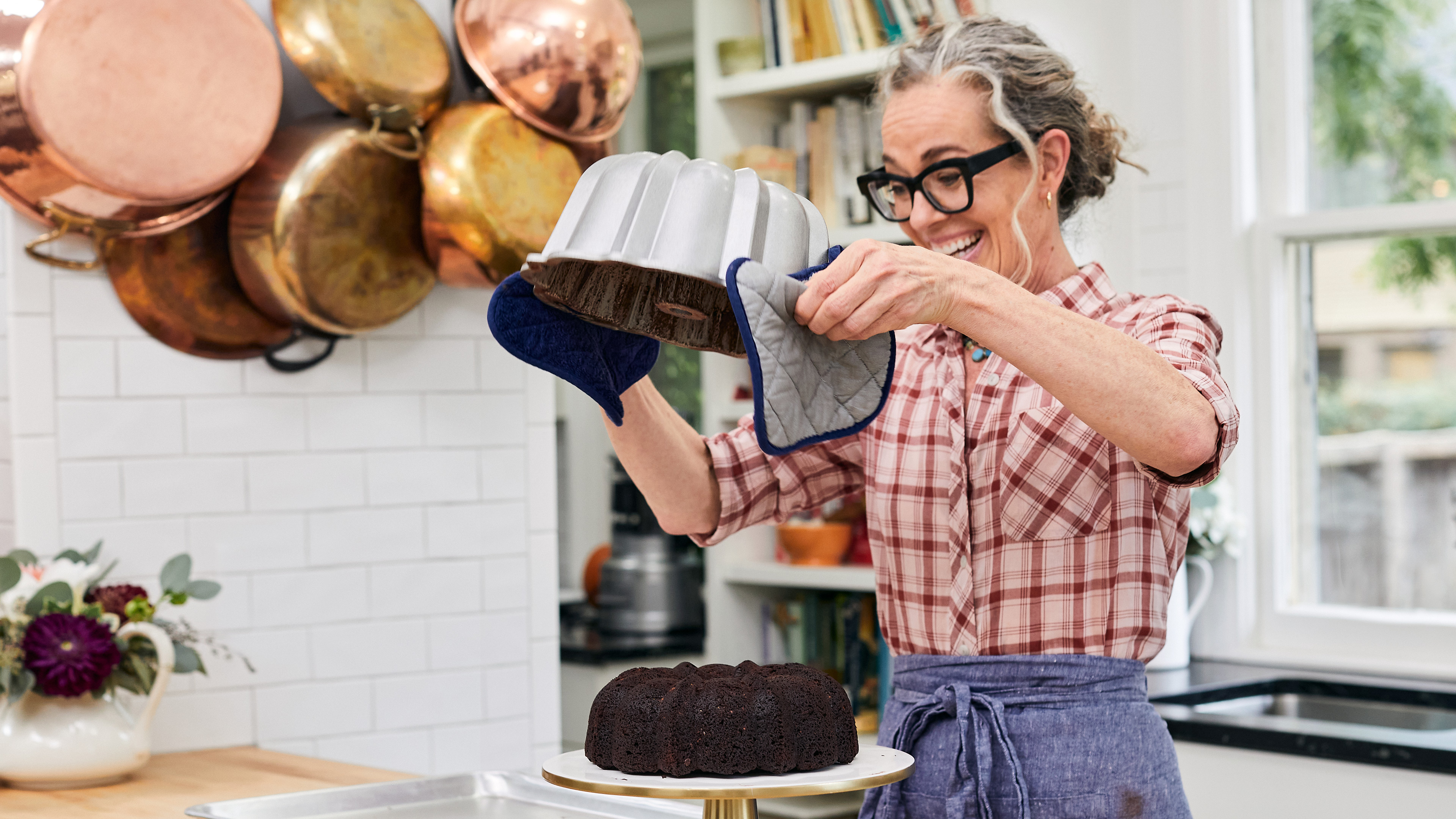 Stream Zoe Bakes discovery+