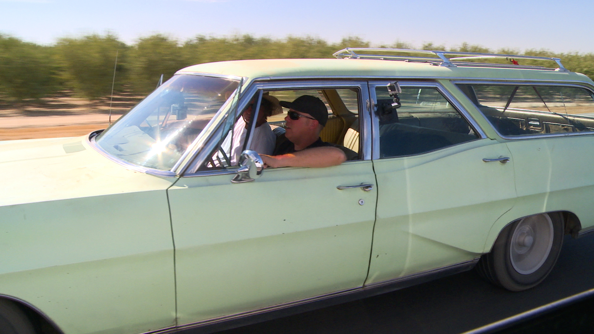Roadkill Extra 5, Episode 3 Are Old Cars Better than New Cars