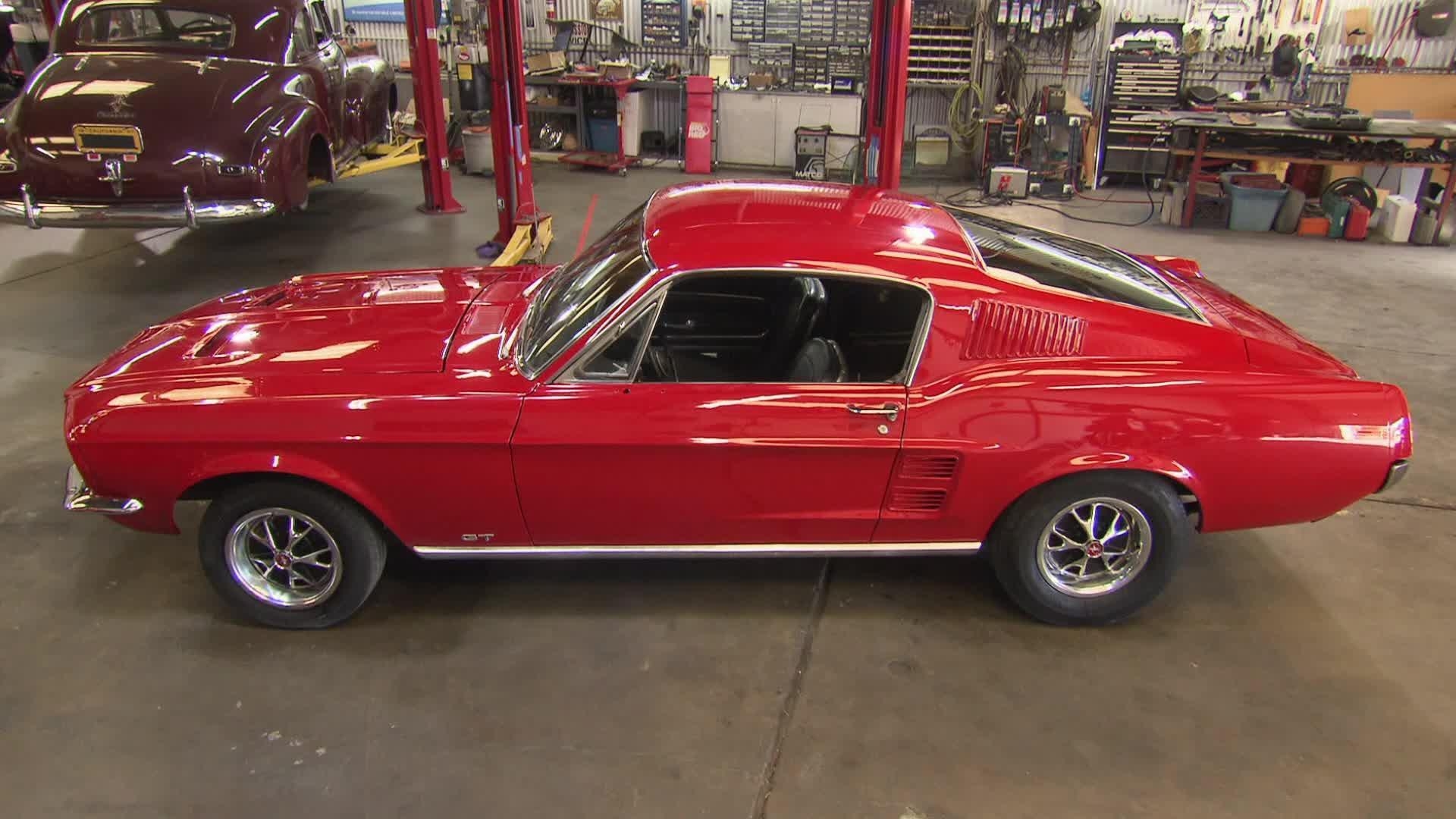 Rods N' Wheels 1, Episode 6 Family Feud MotorTrend