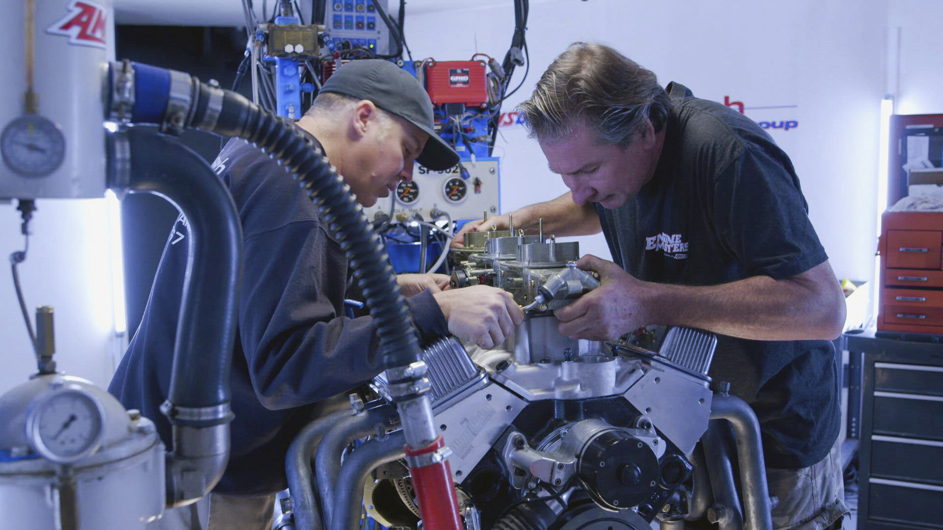 Engine Masters 1, Episode 7 Holley vs. Edelbrock, TriPower vs. DualQuad! MotorTrend