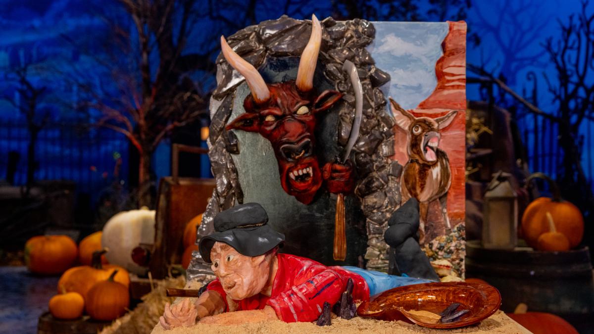 Halloween Wars - S14 E1 Classic Halloween Horrors - Food Network GO